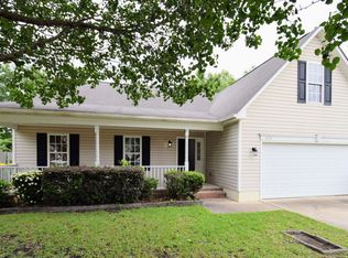 5224 Ahoskie Dr, Hope Mills, NC 28348