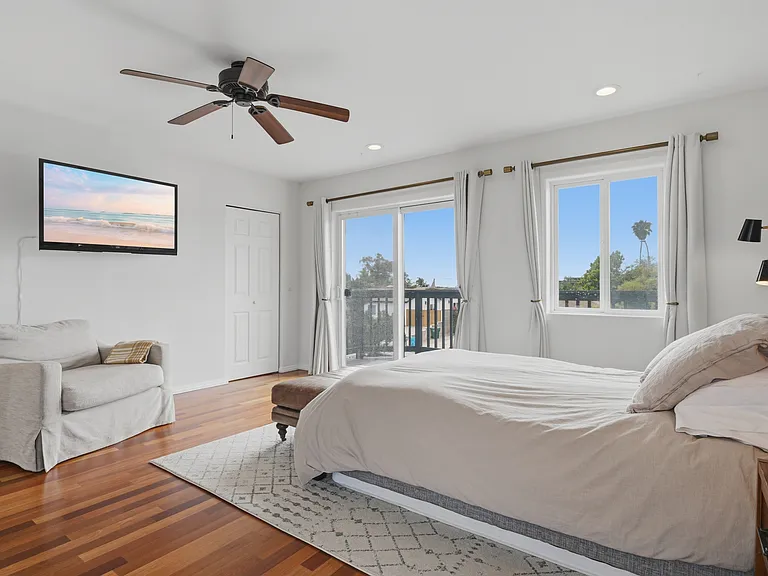 3844 Baker St — Photo 18