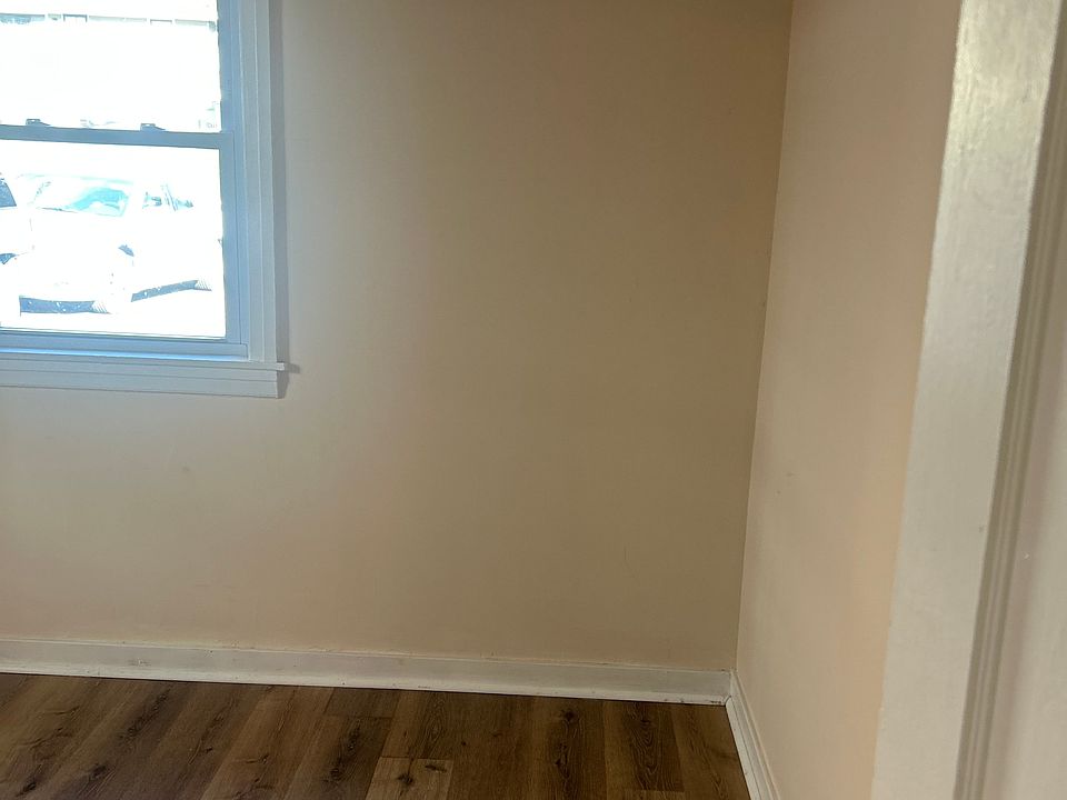 1st image of 717 S Midland Ave