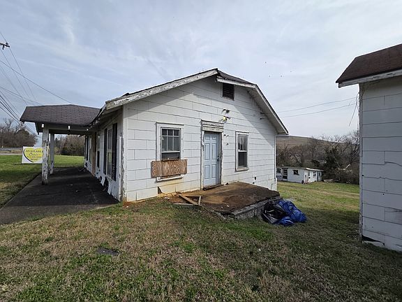 5th image of 4766 Lebanon Pike