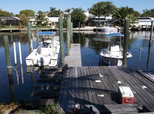 647 S South Rd, Boynton Beach, FL 33435