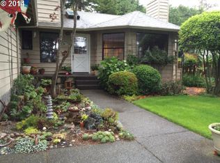 276 Allen Ln, Brookings, OR 97415