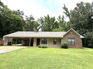 556 County Road 1460, Tupelo, MS 38804