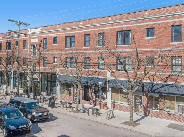 1400 Van Dyke St #306, Detroit, MI 48214