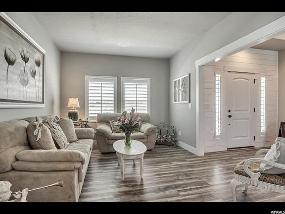 3rd image of 6612 W Brush Oak Dr