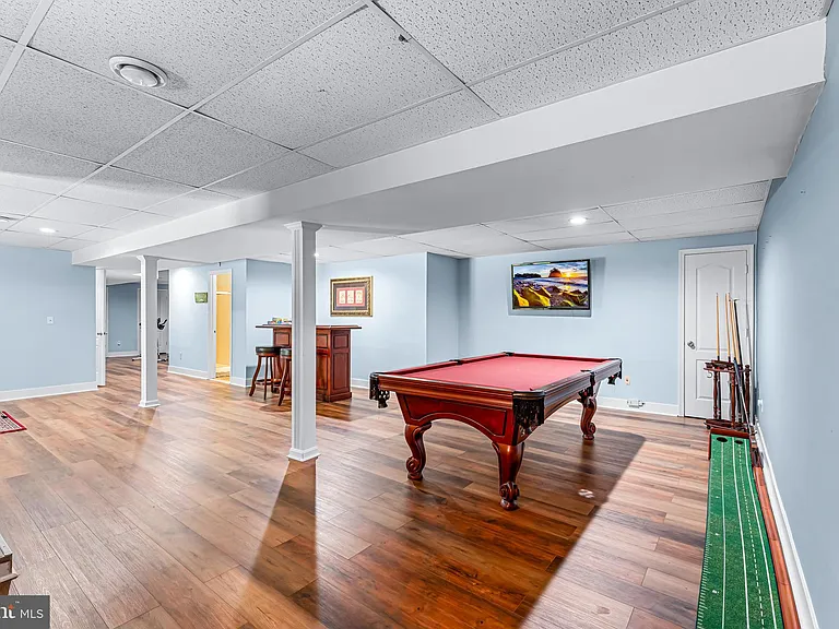 10870 Hammond Dr — Photo 40