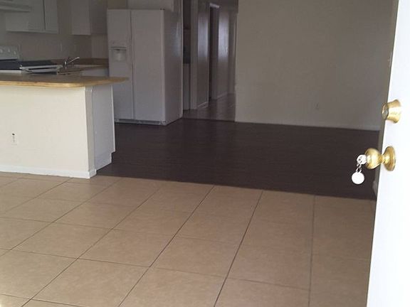 3rd image of 2928 Siki Ct Unit B