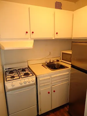 Rented by Village Living Realty | media 12