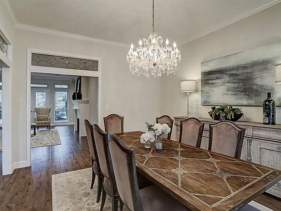 Imagine all the memories that will be made in this formal dining space at your next gathering!