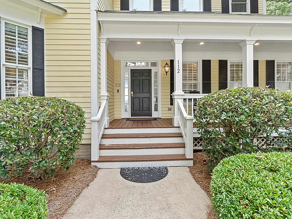 3rd image of 112 Seven Oaks Ct