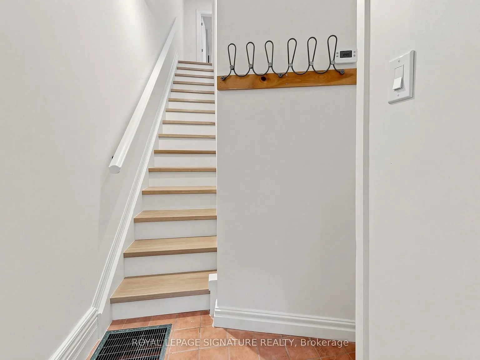 3 bed, $4,500 — Photo 4