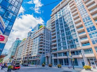 250 Wellington St W #527, Toronto, ON M5V 3P6