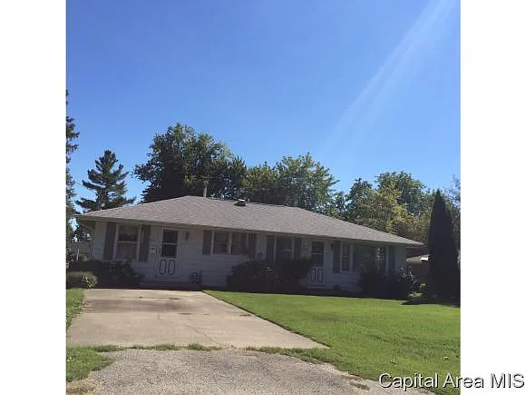 313 E Madison St photo 1