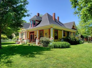 308 W Wilson St, Cleburne, TX 76033