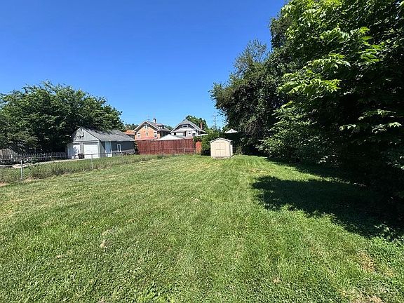 4th image of 320 Arlington Ave