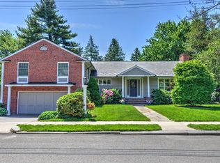 125 Hartshorn Rd, Providence, RI 02906