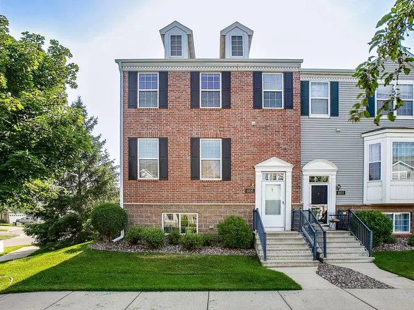 6820 158th St W, Apple Valley, MN 55124