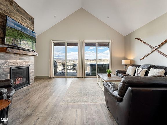 2nd image of 66 EAGLE RIDGE Drive