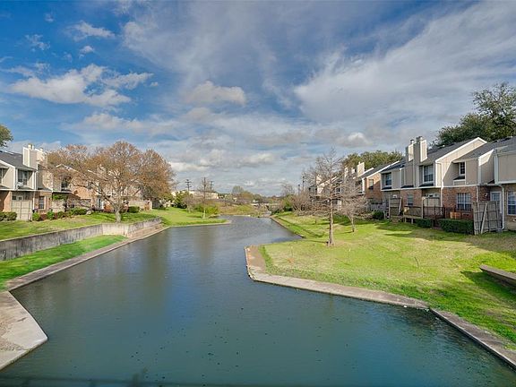 2nd image of 2323 Southlake Ct #2B