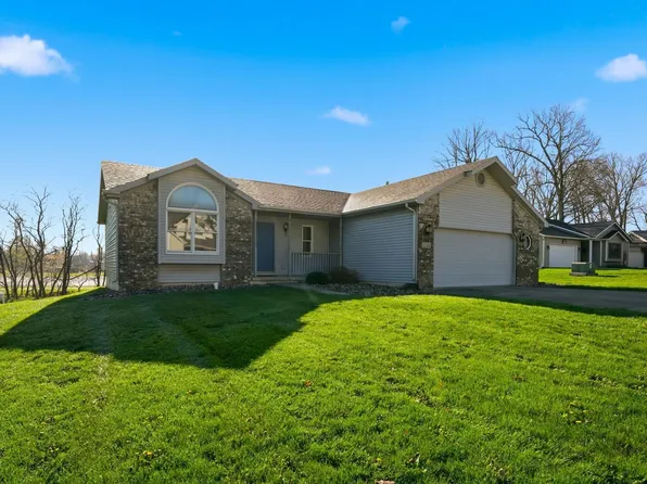 242 River Run Ct, Columbia City, IN 46725