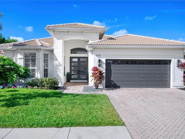 4797 Cerromar DR, NAPLES, FL 34112