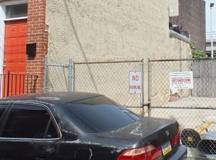 1921 Hope St, Philadelphia, PA 19122