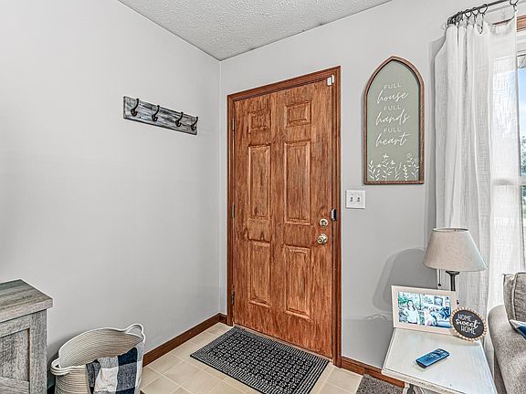 2nd image of 56784 Bellflower St