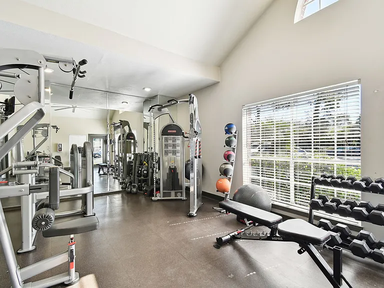 Enclave at Lake Underhill — Photo 36