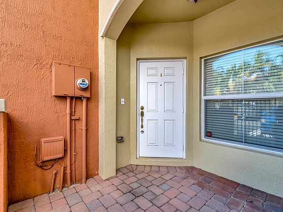 4th image of 306 Lake Monterey Circle