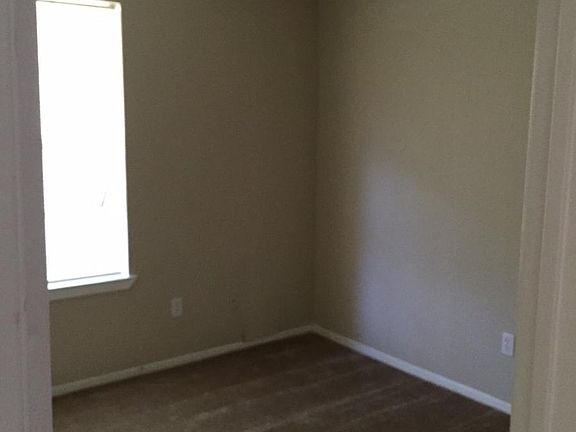 5th image of 708 Dixie Dr