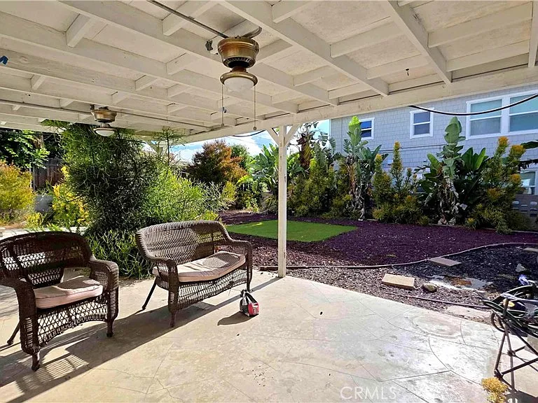 445 1/2 E Puente St — Photo 16