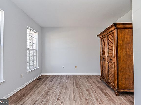 5th image of 14171 Darkwood Dr
