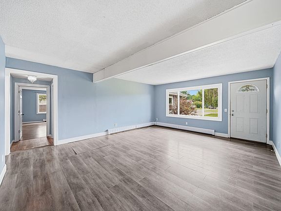 5th image of 160 N Street Ct