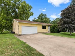 4202 Orchard Dr, Galesburg, IL 61401