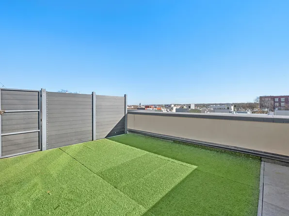 1164 Greene Avenue image 11 of 15