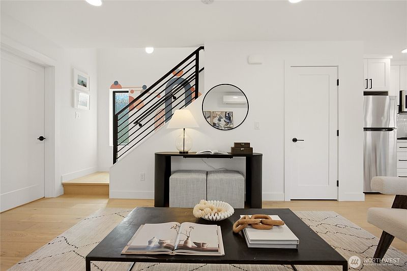 5th image of 9016 12th Avenue SW Unit C