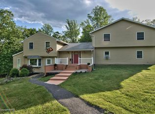 112 Fish Ln, East Stroudsburg, PA 18301