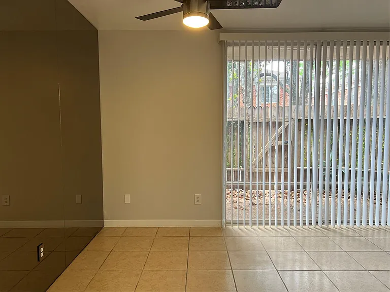 2824 Briarhurst Dr #9 — Photo 7