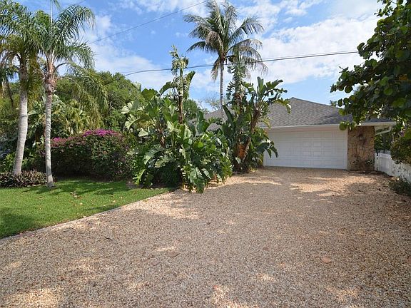 3rd image of 1991 Coco Plum Ln