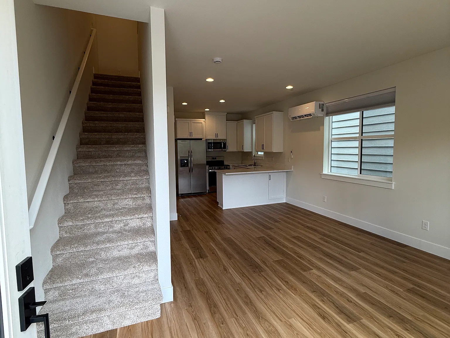 3 bed, 2.5 bath, 1148 sqft, $2,275 — Photo 4