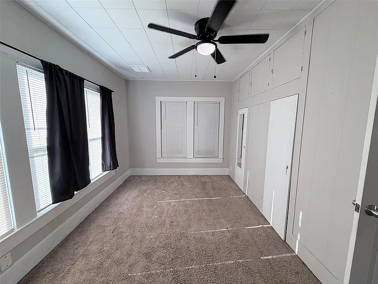 1401 Edison St — Photo 14