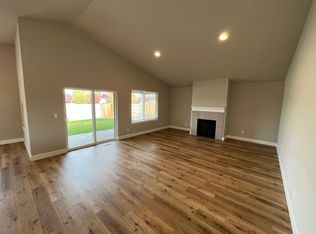 3497 NW Birch Ave, Redmond, OR