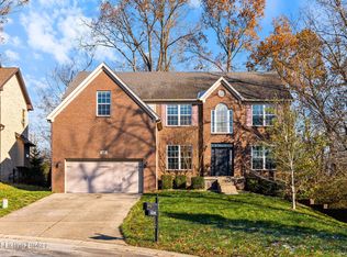 520 Standwick Way, Louisville, KY 40245