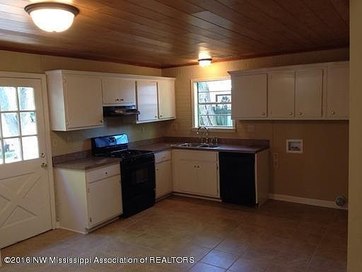 2nd image of 2995 Normandy Dr