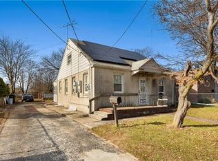 130 S 11th Ave, Highland Park, NJ 08904