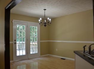 1645 White Oak Dr, Winder, GA