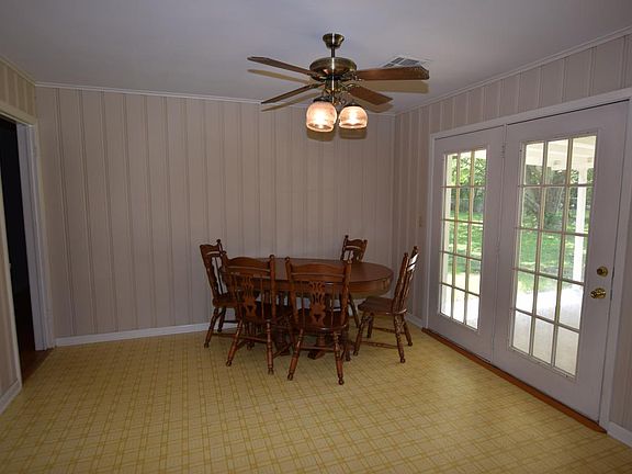 4th image of 124 Petticoat Ln