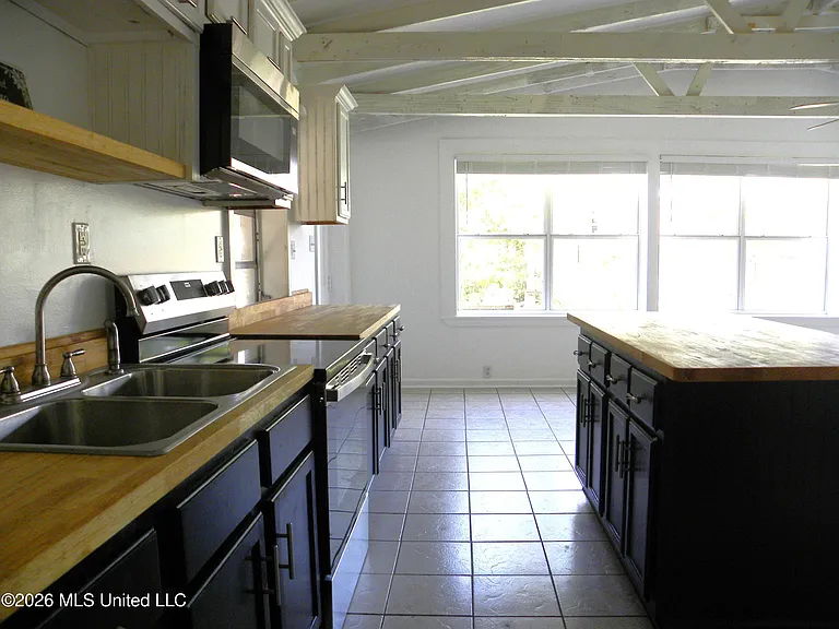 11447 Summer Lane Rd — Photo 10