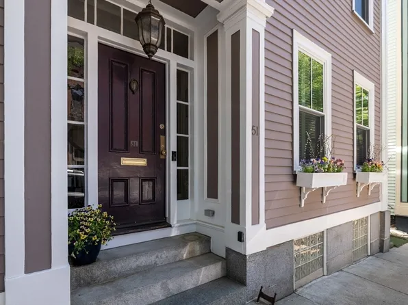 51 Chestnut St, Boston, MA 02108