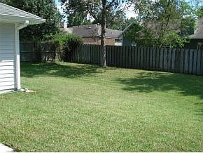 5th image of 10003 NW 13th Ave